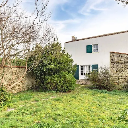 Charmante Maison Pres بيت للعطل *