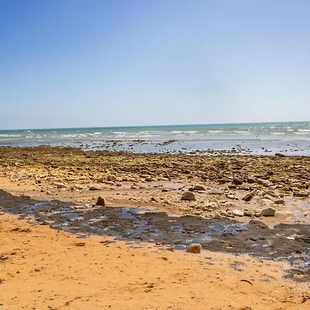 Charmante Maison Pres Hébergement de vacances *