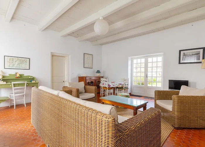 Charmante Maison Pres Casa de Férias